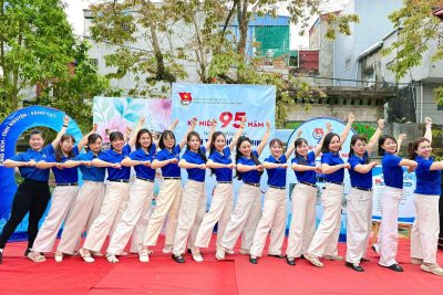 Chi đoàn trường mầm non Sao Vàng chào mừng kỷ niệm 95 năm thành lập Đoàn TNCS Hồ Chí Minh